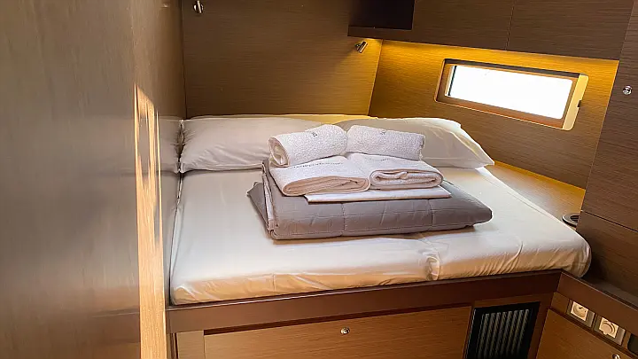 Oceanis 51.1 (AC, Gen, Watermaker) - 