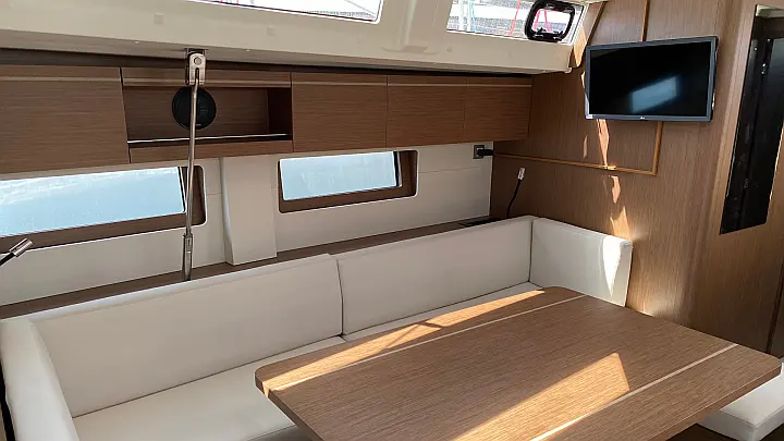 Oceanis 51.1 (AC, Gen, Watermaker) - 