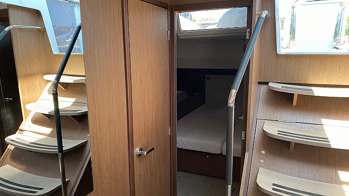 Oceanis 51.1 (AC, Gen, Watermaker) - 