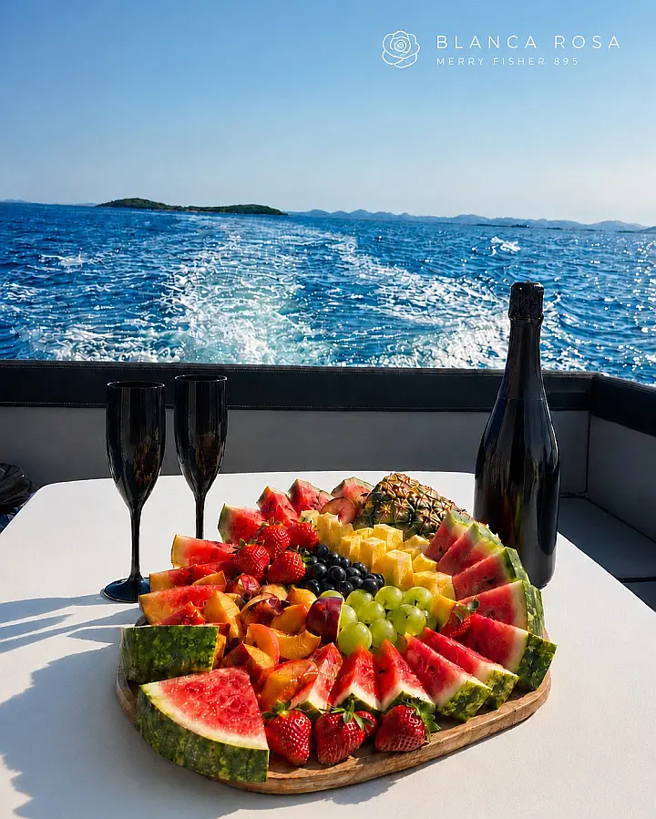 Merry Fisher 895 - 