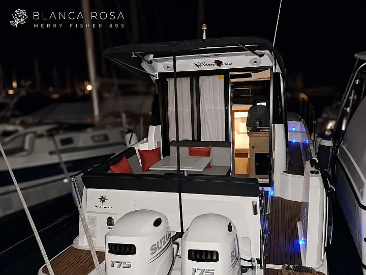 Merry Fisher 895 - 