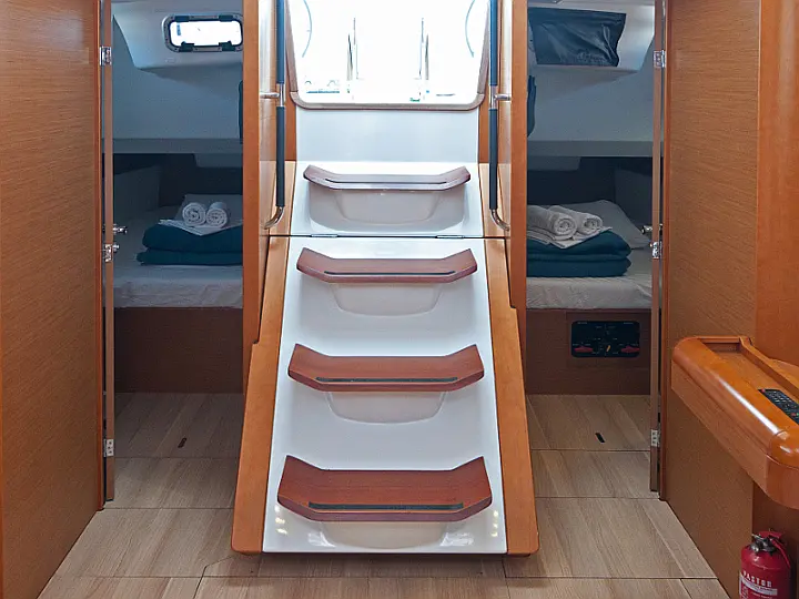 Sun Odyssey 469 - interior