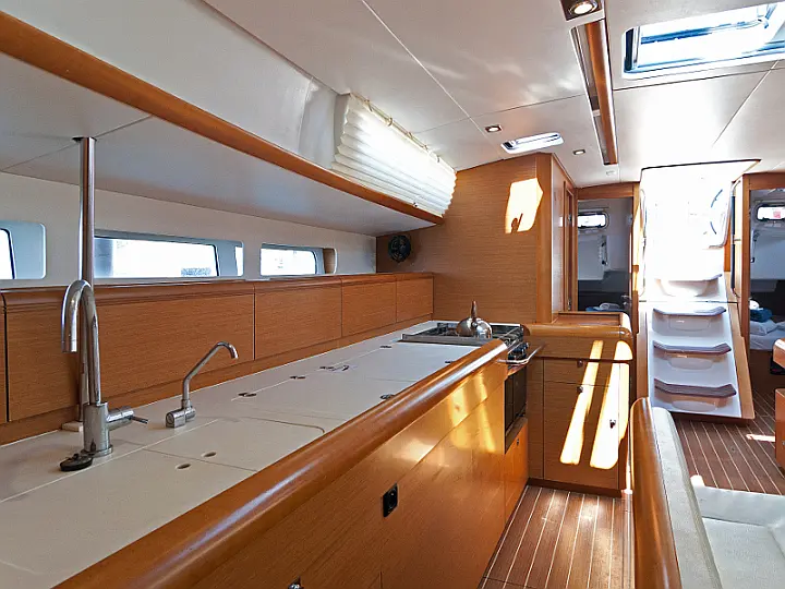 Sun Odyssey 509 - interior