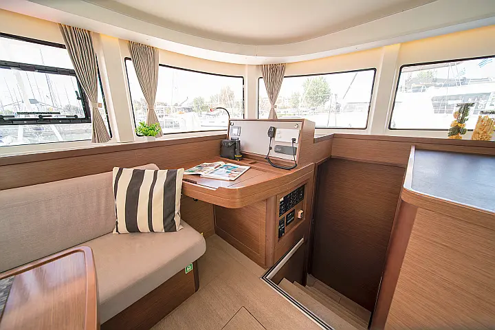 Lagoon 42 A/C & GEN - 