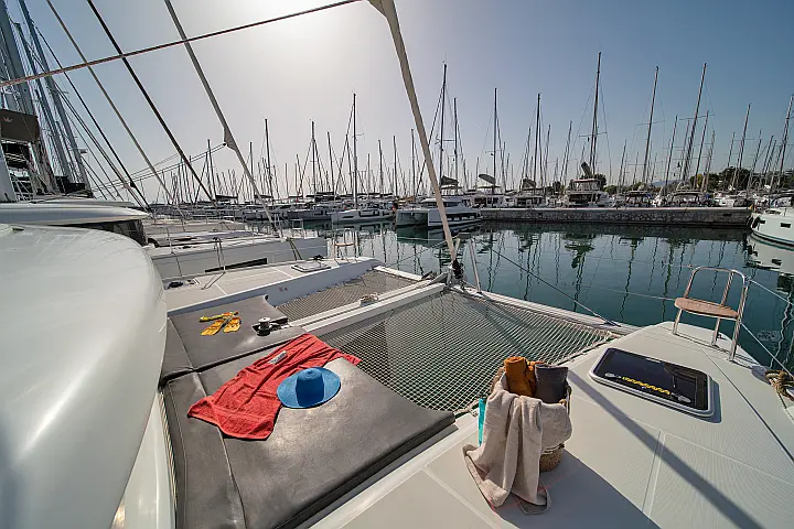 Lagoon 42 A/C & GEN - 