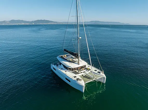 Lagoon 43