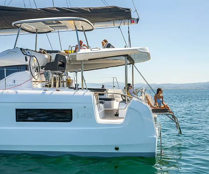 Lagoon 43 - 