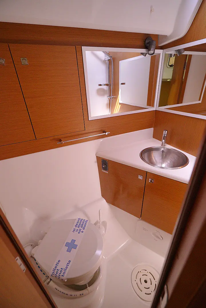 Jeanneau 57 - 