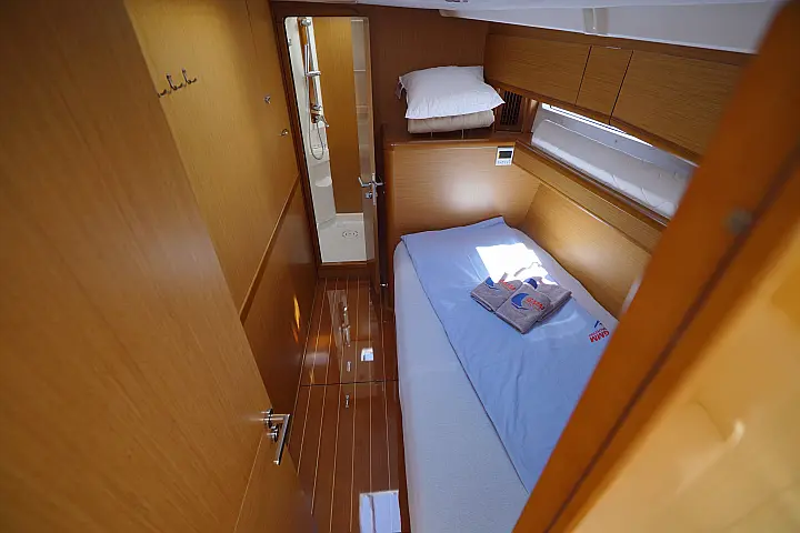 Jeanneau 57 - 