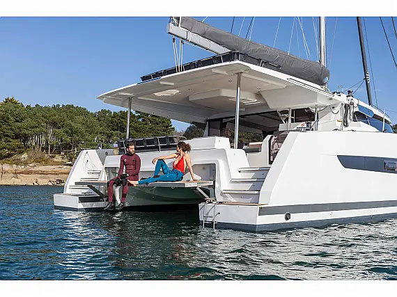 Fountaine Pajot Aura 51