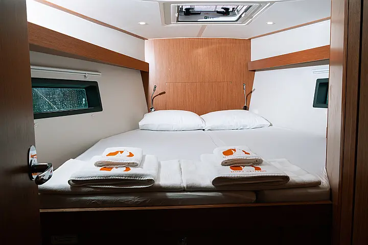 Bavaria C42 - 