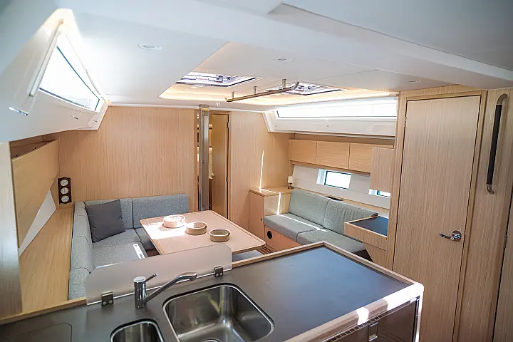 Bavaria C45 Style - 