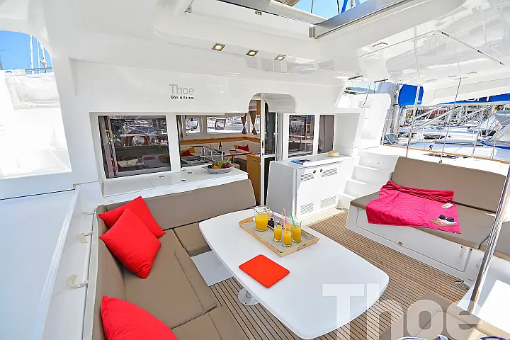 Lagoon 450 Fly A/C & GEN - 