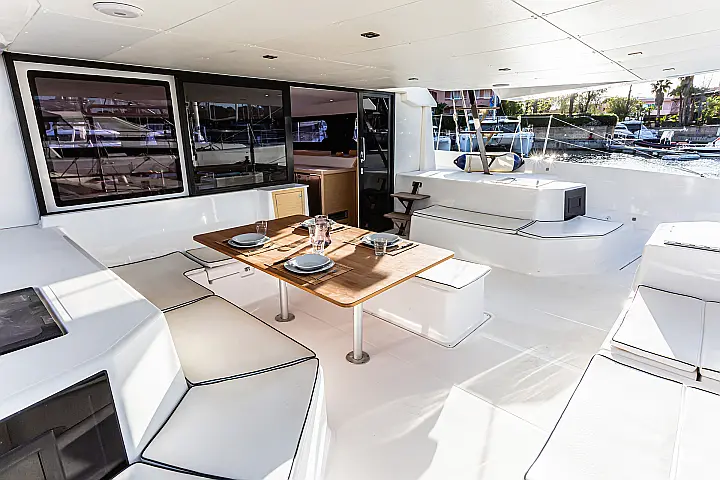 Dufour Catamaran 48 - 