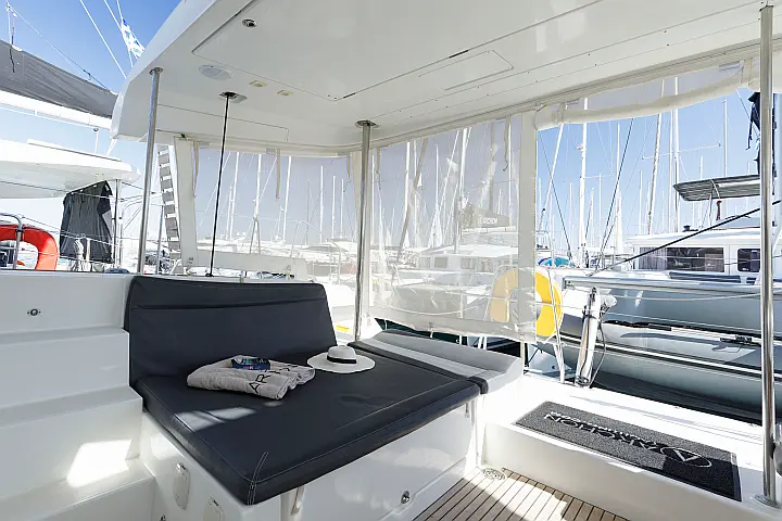 Lagoon 450 Flybridge - 