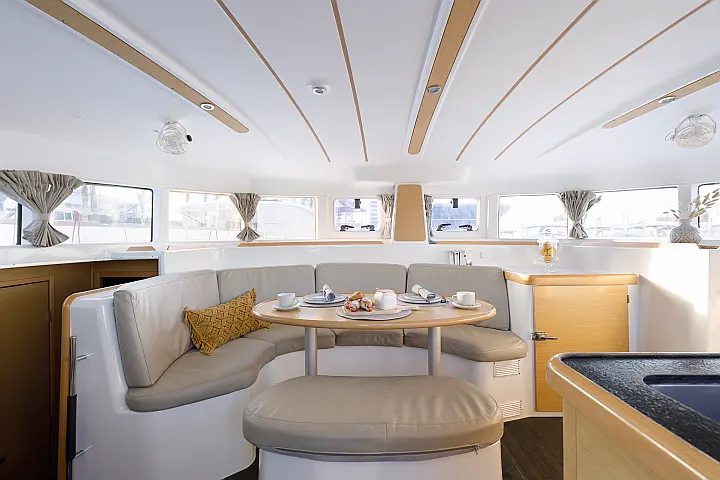 Lagoon 380 S2 - 