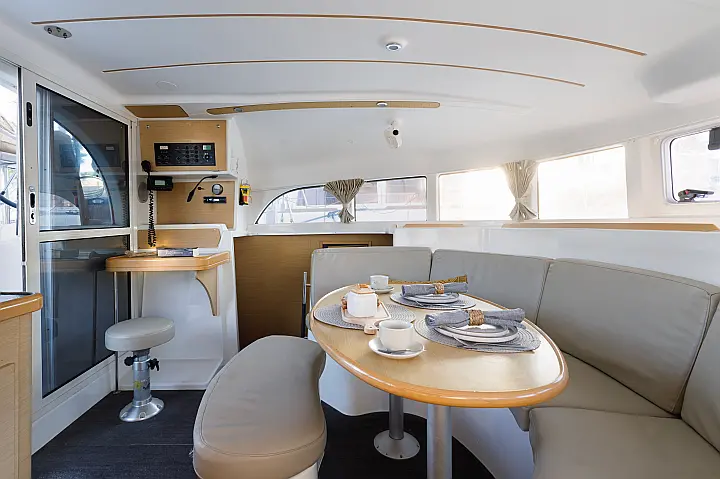 Lagoon 380 S2 - 