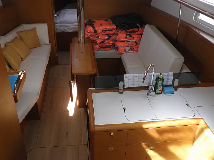 Sun odyssey 379 performance - 