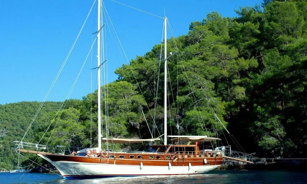 Be Happy | 4-Cabin Comfortable Gulet | Bodrum Charter | Booktheboat 