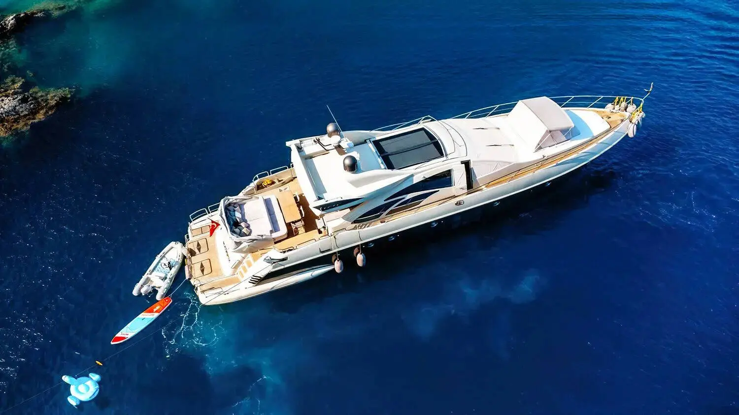 Somafix | 4-Cabin Luxury Motor Yacht | Göcek Charter | Booktheboat 