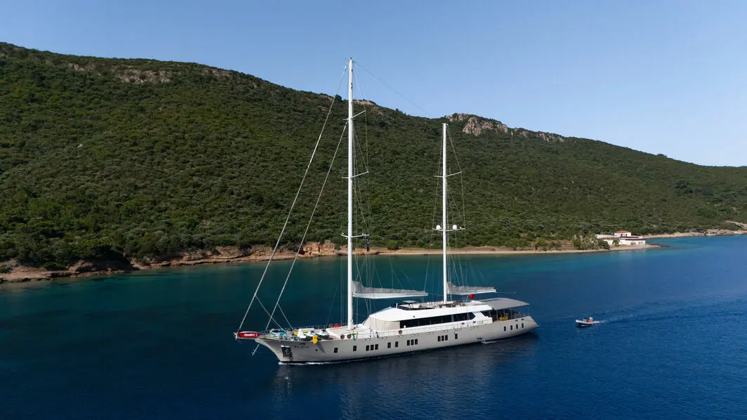 De Love | 7-Cabin Luxury Gulet | Bodrum Charter | Booktheboat