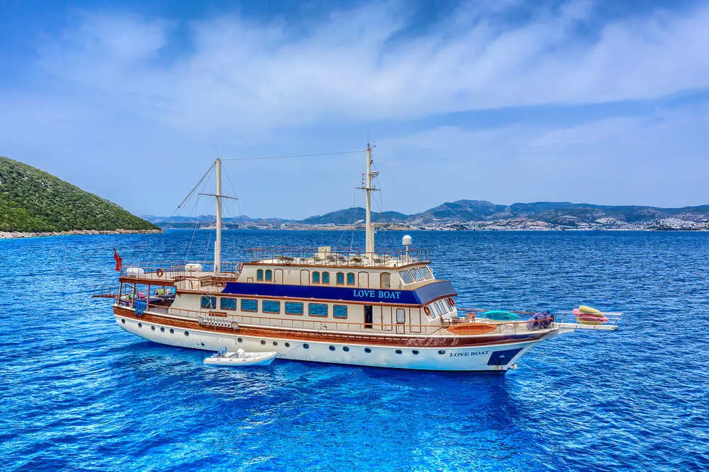 Love Boat | 16-Cabin Luxury Gulet | Bodrum Charter | Booktheboat