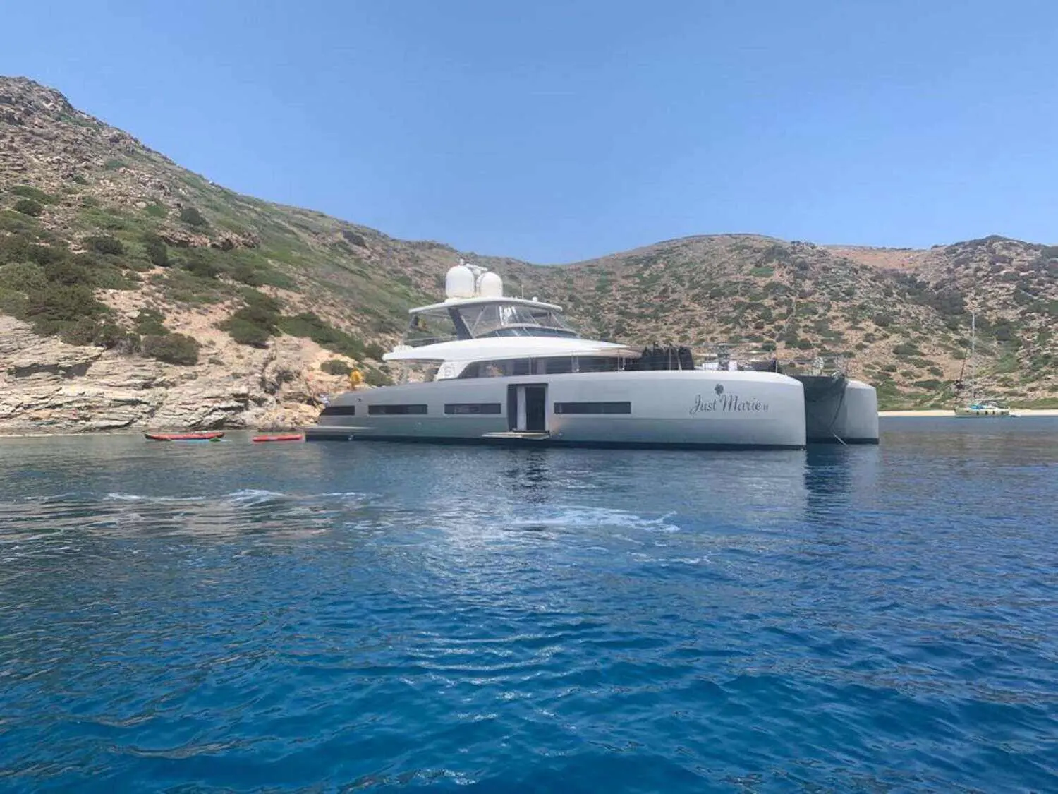 Just Marie 2 | Lagoon 78 | 3-Cabin Luxury Power Catamaran | Athens Charter | Booktheboat 