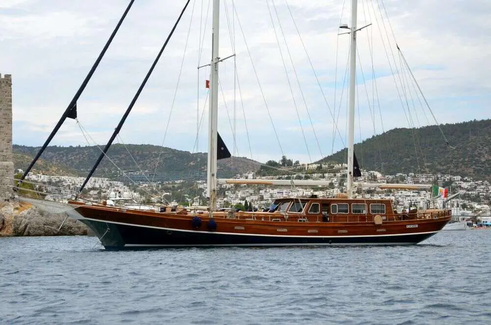 Mar & Mar | 4-Cabin Luxury Gulet | Italy Charter | Booktheboat 