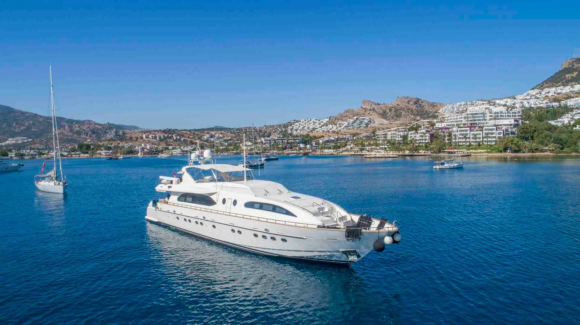 Sanref | Falcon 115 | 5-Cabin Luxury Motor Yacht | Bodrum Charter | Booktheboat 