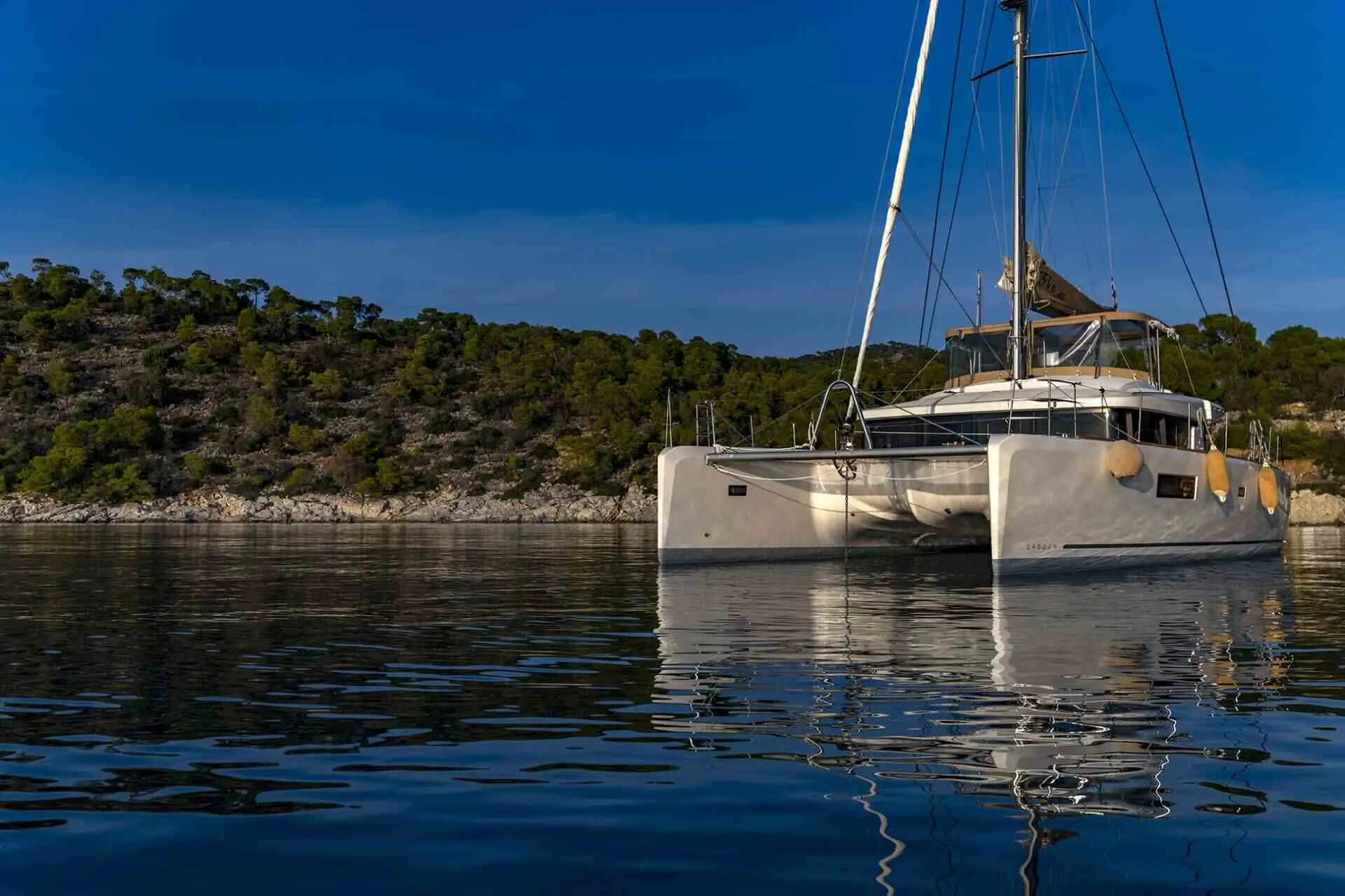 Flo | Lagoon 52F | 4-Cabin Luxury Catamaran | Mykonos Charter | Booktheboat 