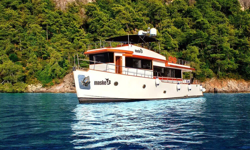 Maske 3 | 3-Cabin Luxury Trawler | Fethiye Charter | Booktheboat