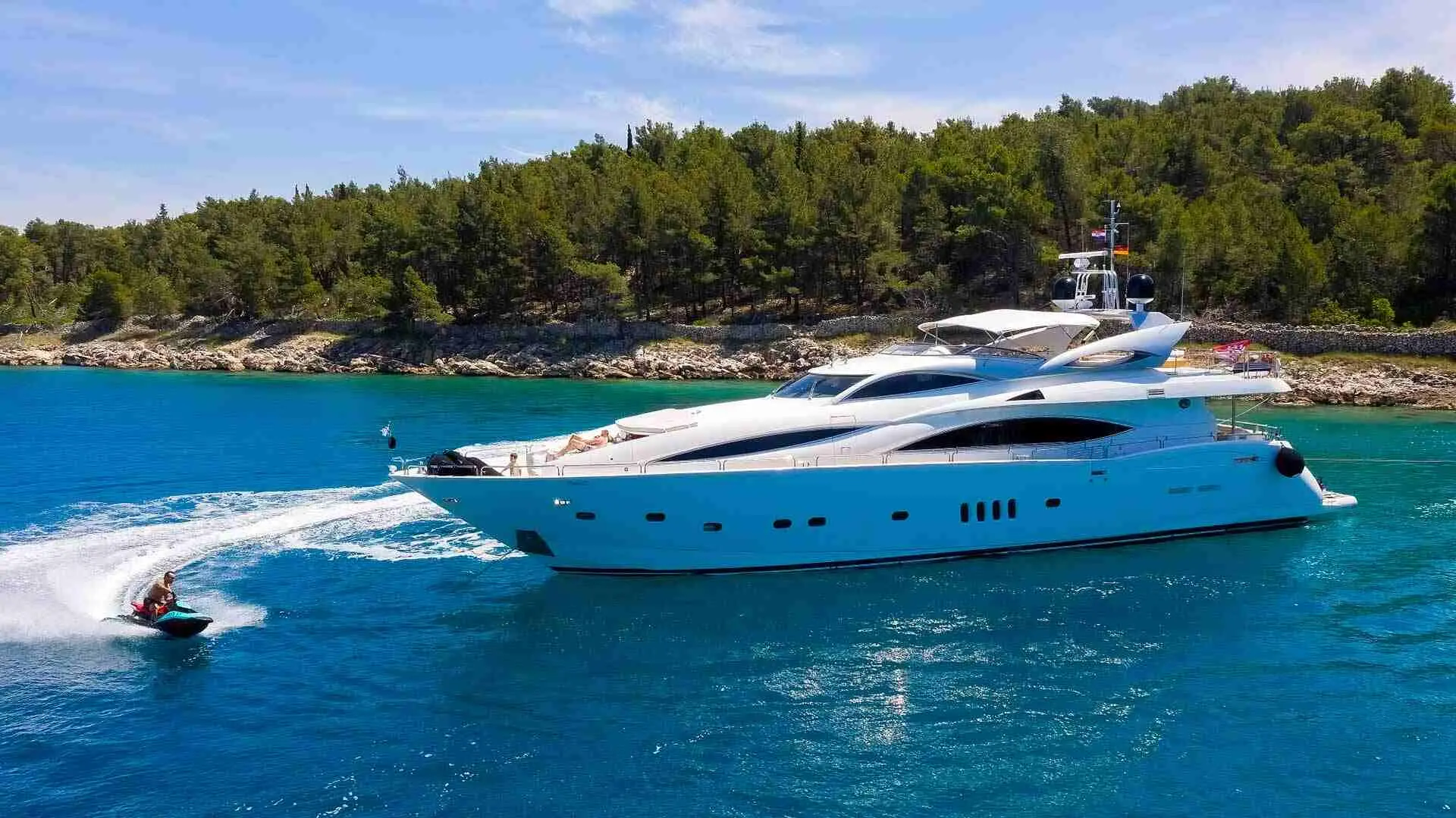Baby I | Sunseeker 105 | 4-Cabin Luxury Motor Yacht | Croatia Charter | Booktheboat