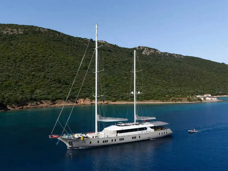 De Love | 7-Cabin Luxury Gulet | Bodrum Charter | Booktheboat