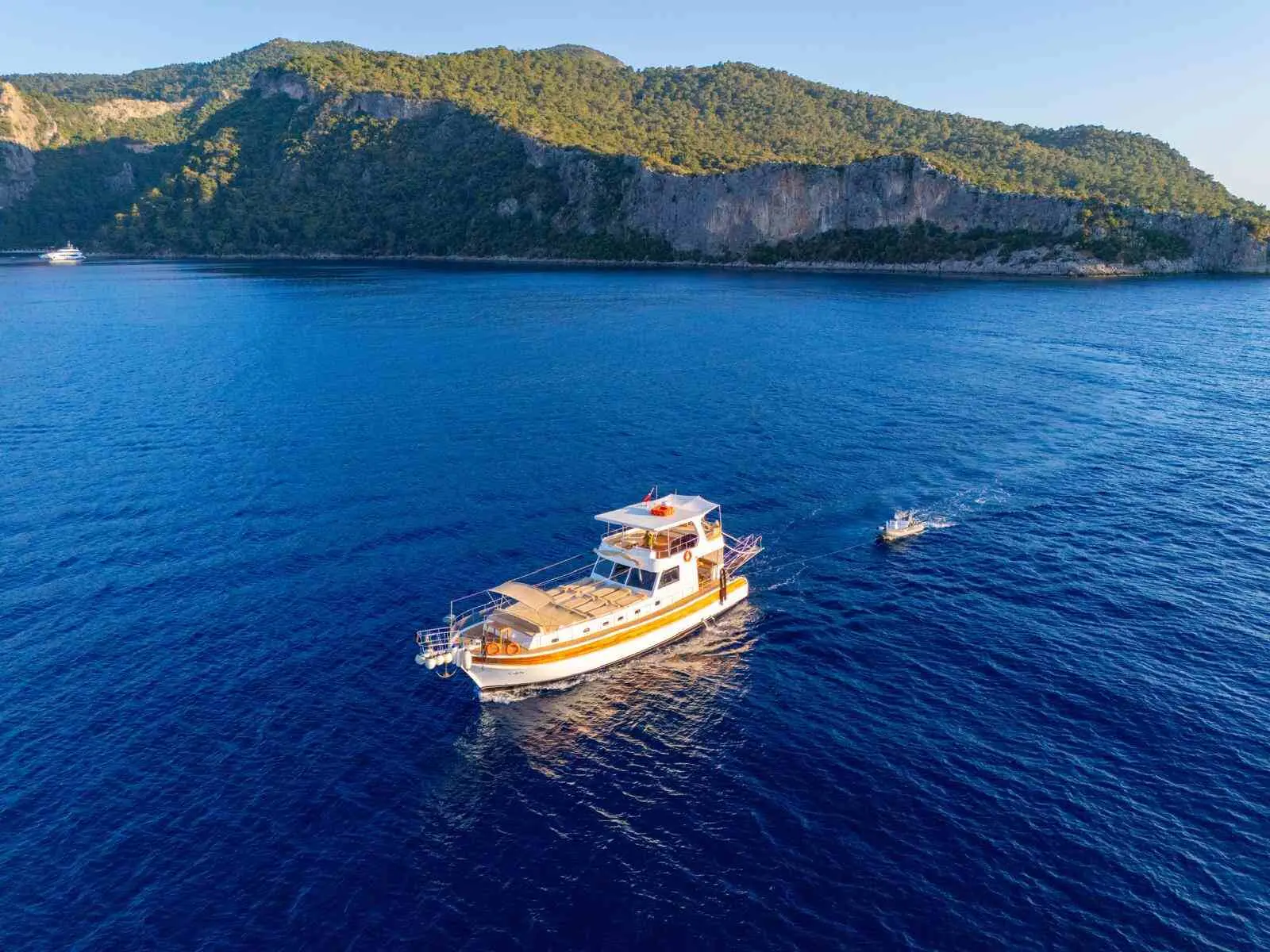 Çağay | 4-Cabin Luxury Gulet | Fethiye Charter | Booktheboat 