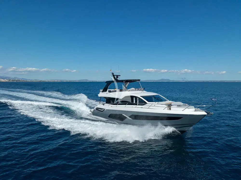 Sweet Caroline | Sunseeker Mnahattan 68 | 4-Cabin Luxury Motor Yacht | Mallorca Charter | Booktheboat 